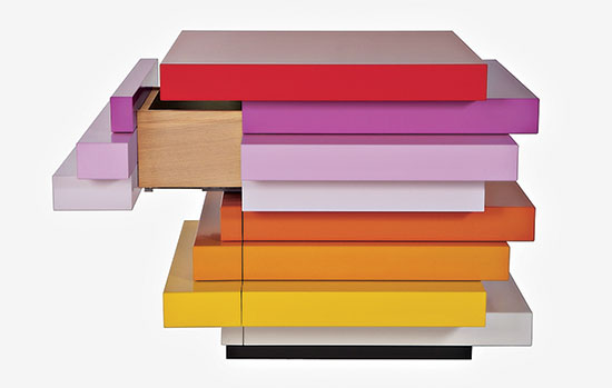 Эммануэль Моро — парижанка, давно живущая в Японии, — спроектировала для Schönbuch концептуальную коллекцию тумб MilleFeuille
