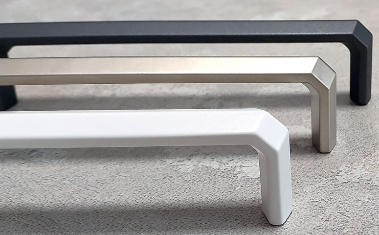 Долю декоративности в строгий минималистичный стиль внесут новые ручки, созданные дизайнерами польской компании Gamet.