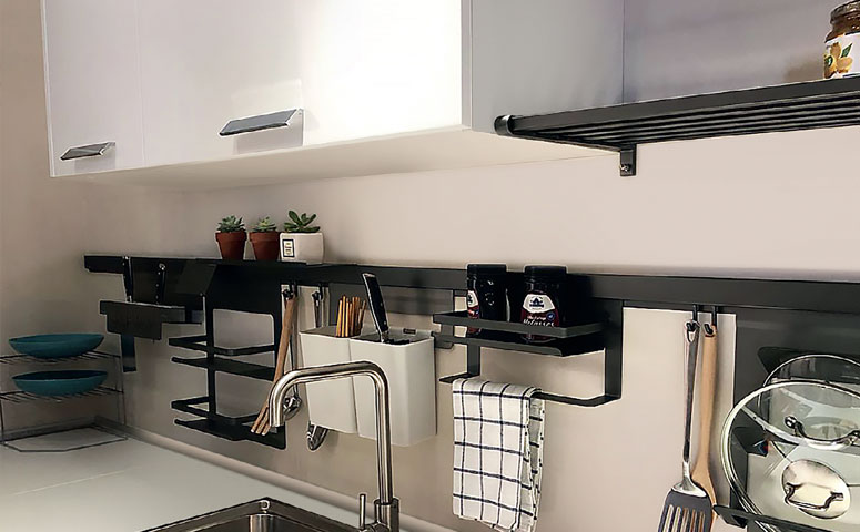 Навесная система B-PLANUM от бренда BOYARD порадует мебельщиков супермодным дизайном, рациональной стоимостью и набором аксессуаров, способных заставить работать каждый сантиметр полезной площади.