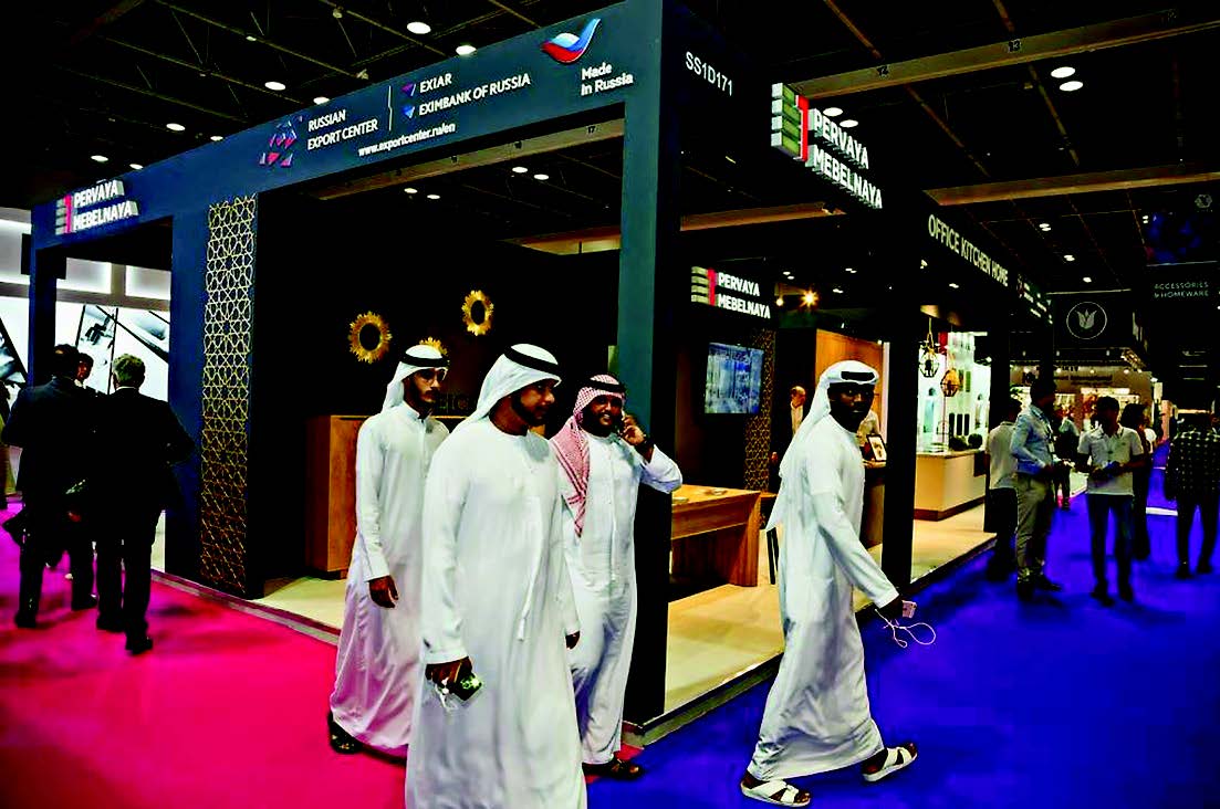 Dtcae. оаэ арабы-эмиратцы. Microless dubai. эмират дубай. Mall of the emirates магазины.