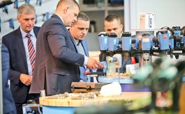 Около 600 компаний-поставщиков мебельной индустрии экспонировались в десяти залах MTP Poznan Expo с 10-го по 13 сентября. 
