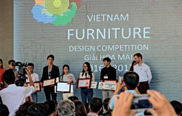 Крупнейшей выставочной площадкой для вьетнамских мебельщиков и деревообработчиков остаётся VIFA-EXPO в Хошимине. 
