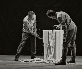 Antonio Lupi представляет новую модель раковины из карарского мрамора, обработанного с помощью самых современных технологий.