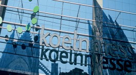 Бразды правления выставкой imm cologne с 1-го августа 2018 года перенимает Клэр Штайнбрюк. 