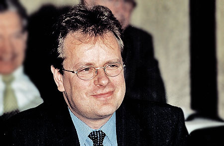 Томас Штаутмайстер — генеральный директор компаний IpeA GmbH и Innotech Holztechnologien GmbH. 