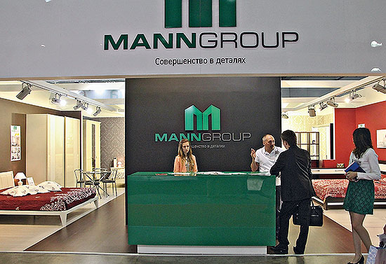 Наряду с премиальной линейкой мебели из массива под маркой Manini Mobili, калининградская «Манн-групп» предлагает рынку новые среднеценовые коллекции.