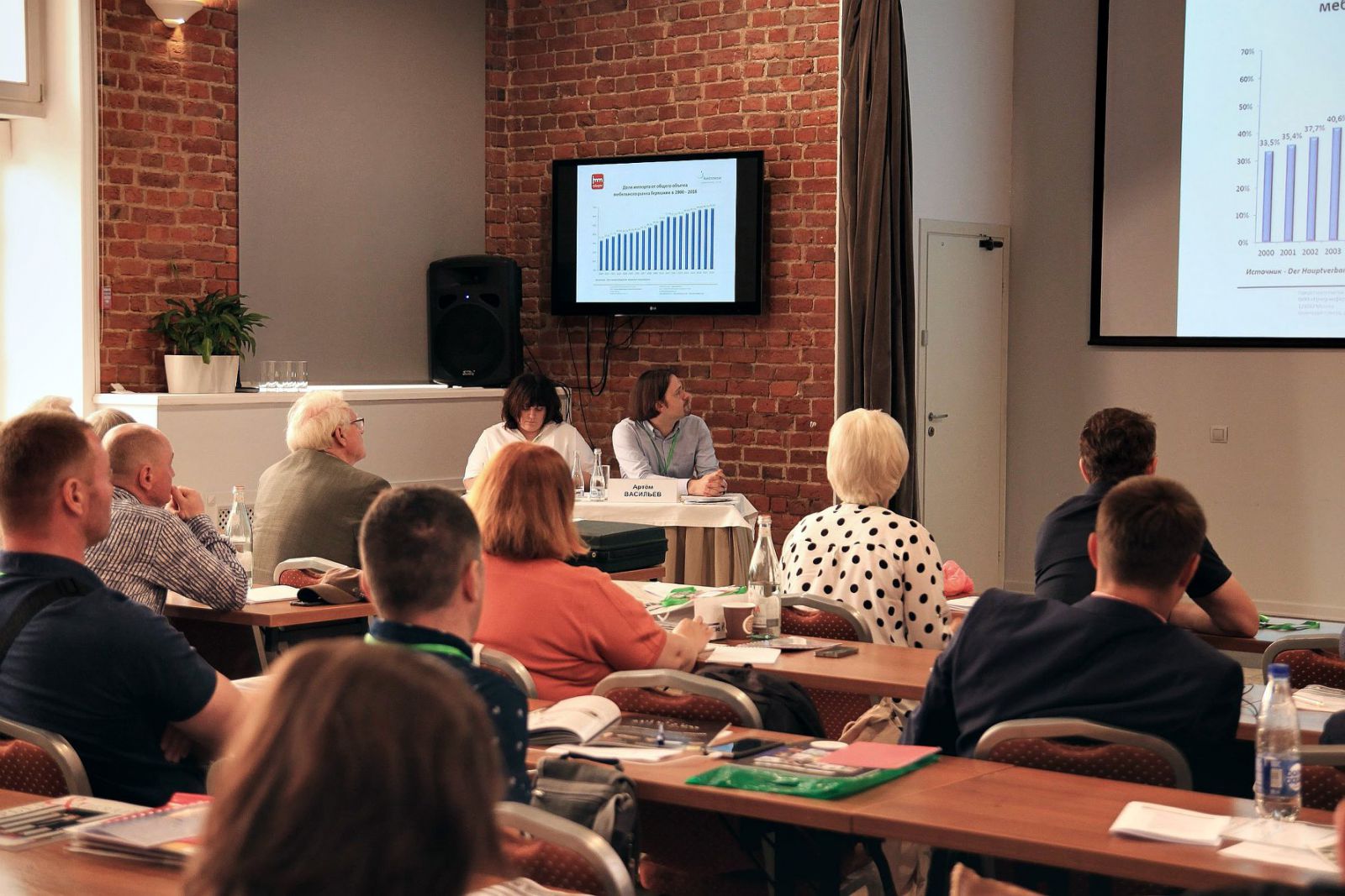 В Санкт-Петербурге 27-го августа открылся Мебельный бизнес-форум
